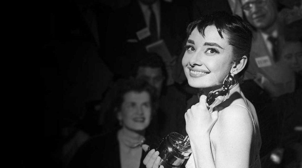 Audrey Hepburn with her Academy Award in 1954 for Best Actress.